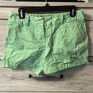 Vineyard Vines Size 4 Green Chino Shorts